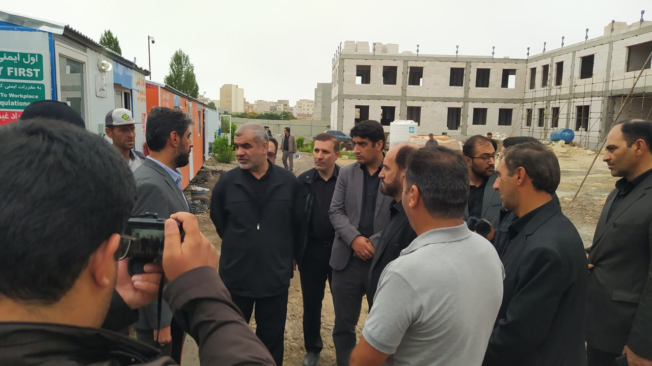 بازدید دکتر علی نیکزاد نماینده محترم مردم اردبیل از مدرسه دارالفنون
